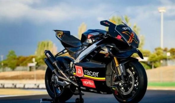 Aprilia lansirala novi RSV4 ex3ma motocikl za stazu