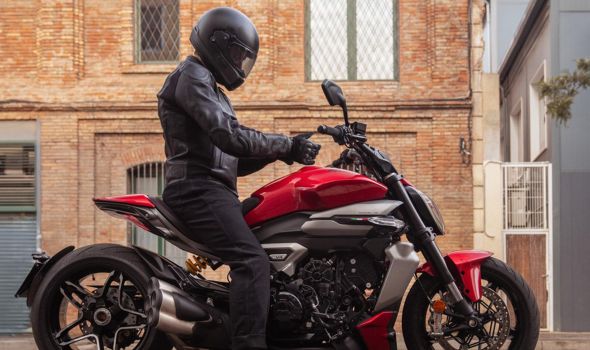 Ducati XDiavel V4 debitovao uz V4 snagu