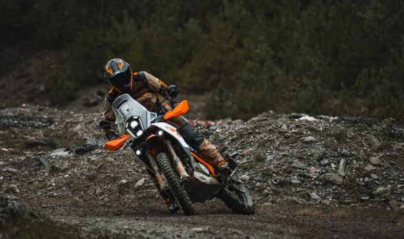 KTM 390 Adventure linija dobila dva nova modela